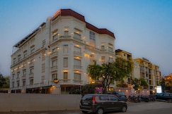 Hotel Magenta-City Center Bani Park Jaipur, Jaipur