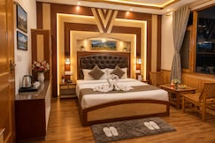 Hotel Hill Crest, Manali