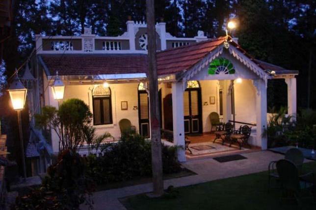 The Lake Forest Hotel Yercaud Resort 𝐏𝐡𝐨𝐭𝐨𝐬