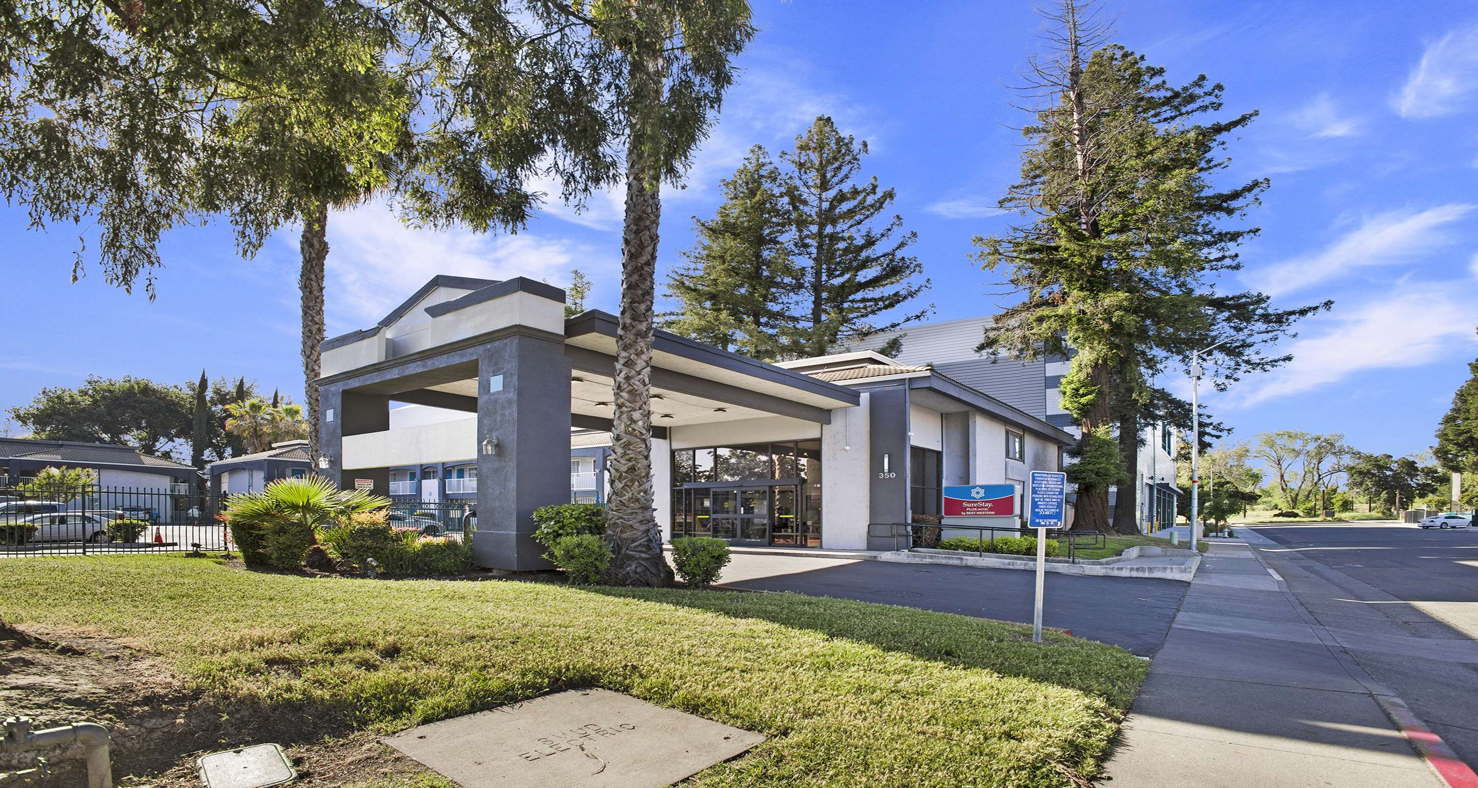 SureStay Plus Hotel by Best Western Sacramento North - Tap to explore photos