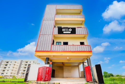 Super Hotel O Kandrika Highway Road Vijayawada Formerly Akshaya Heights