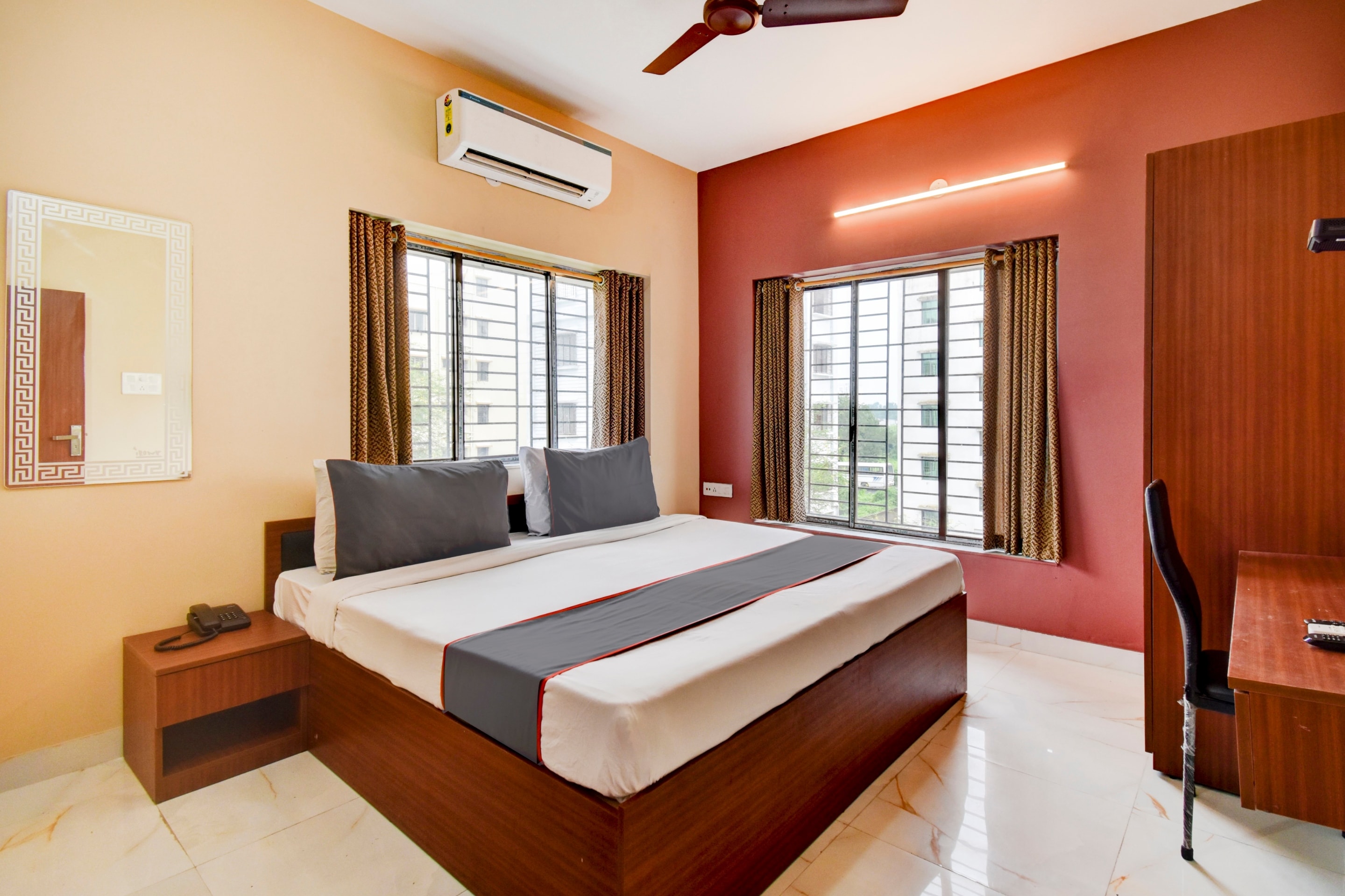 Hotel O AMAR RAJ - Tap to explore photos