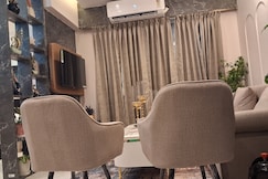 Casaluxe stays, Noida