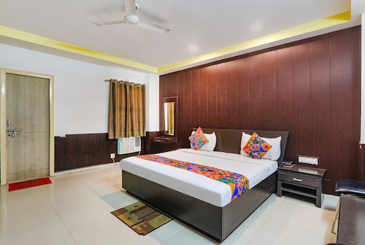 FabHotel PS International