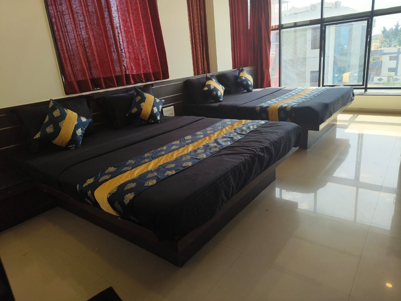 Hotel shri govind shirdi 2