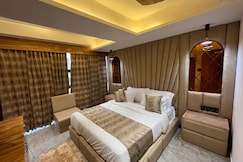 Hotel Pelican Villa, Gandhinagar