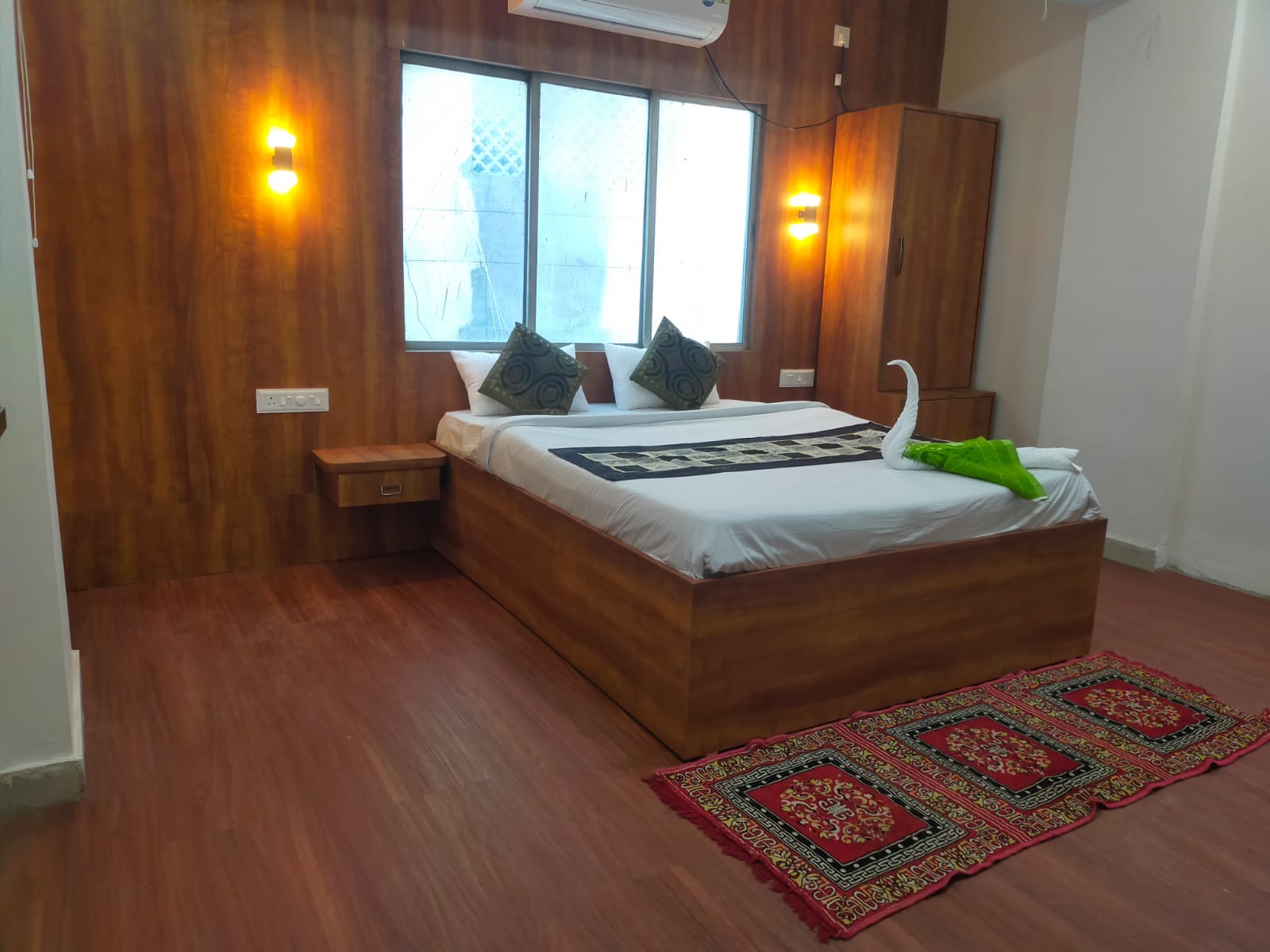 Hotel abhimit residency - Tap to explore photos