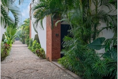 Villa Trompeta by Amorey Stays, Goa