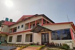 Saanvi Royal Club Resort and Restaurant, Mayang