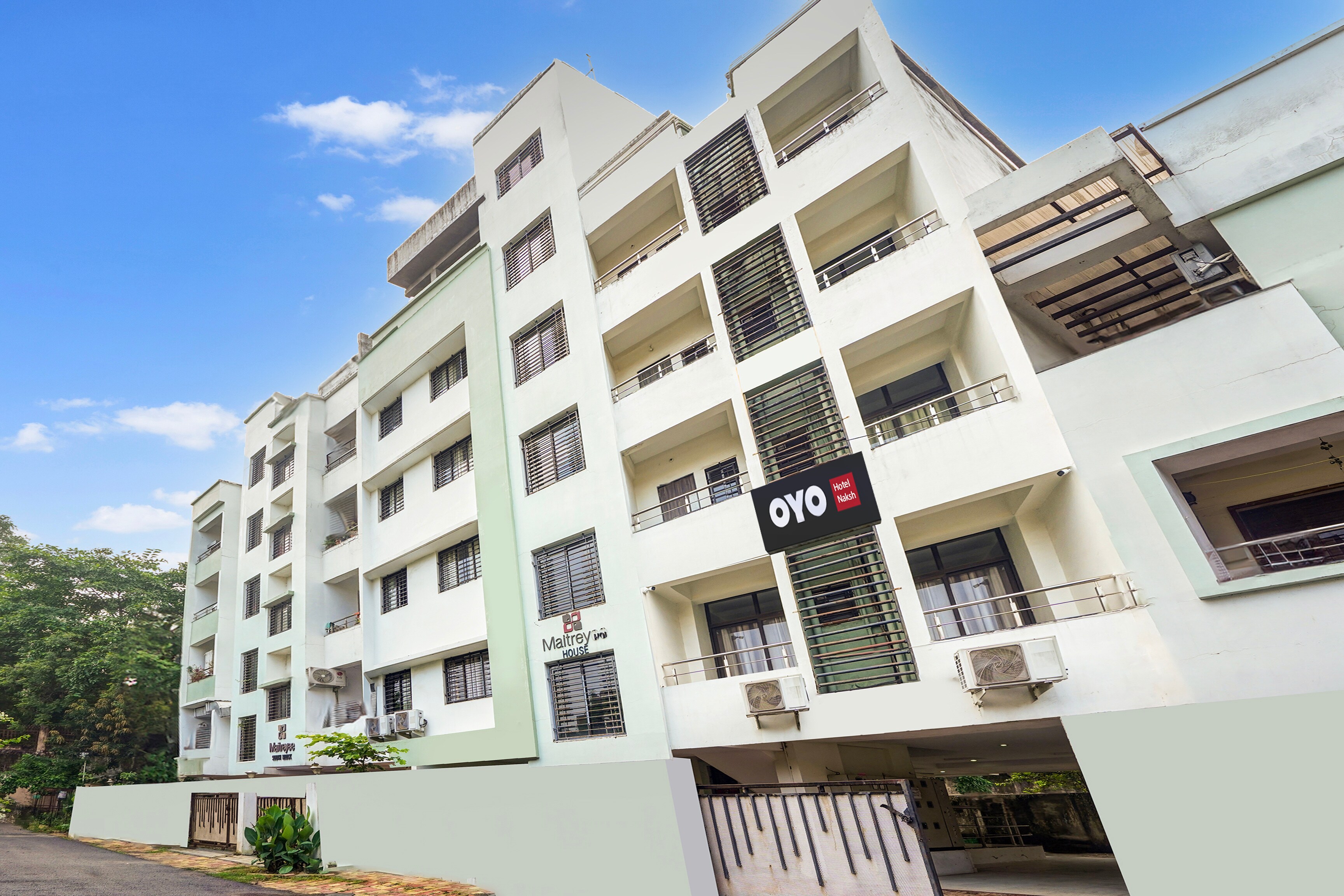 Hotel O NAKSH LODGING & BOARDING - Tap to explore photos