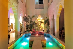 Jyoti Mahal A Heritage Luxury Hotel - Close to Connaught Place, Delhi