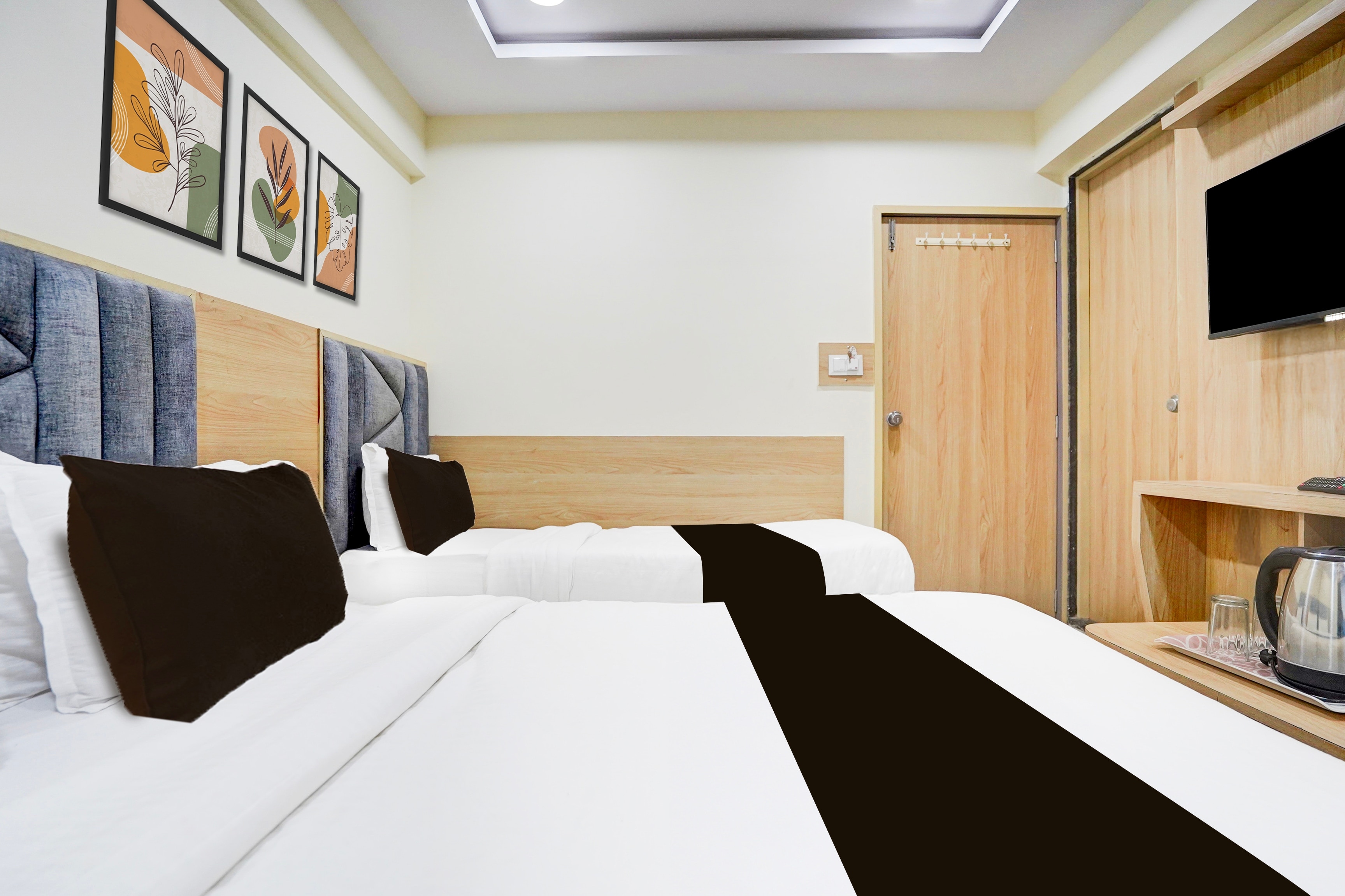 Hotel O Surbhi Inn - Tap to explore photos