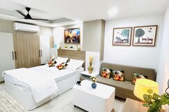Flat in gurugram near cybercity, Gurgaon