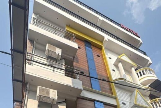 FabHotel Shri Shubh Palace