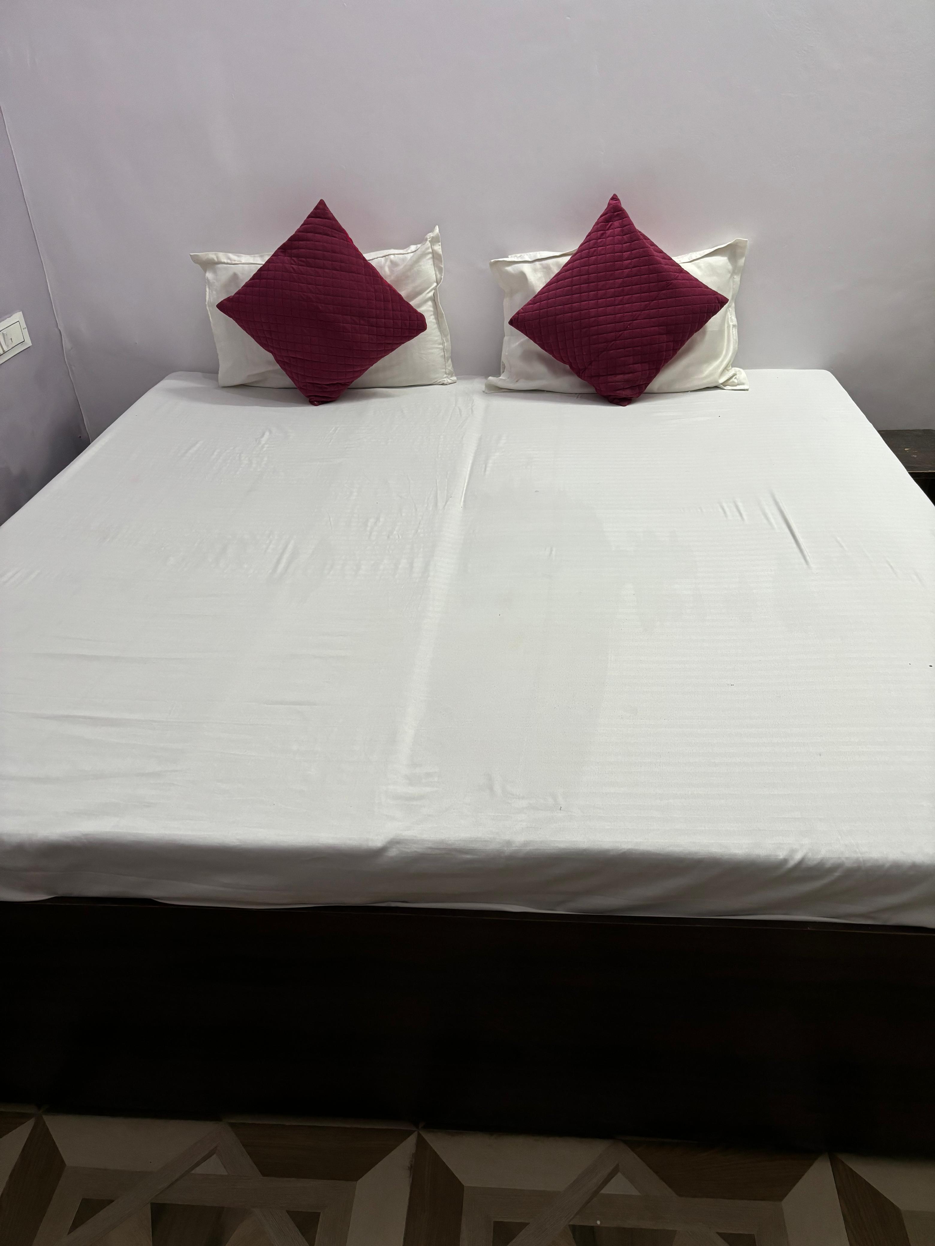 Sunrise Ganga View  Guest House - Tap to explore photos