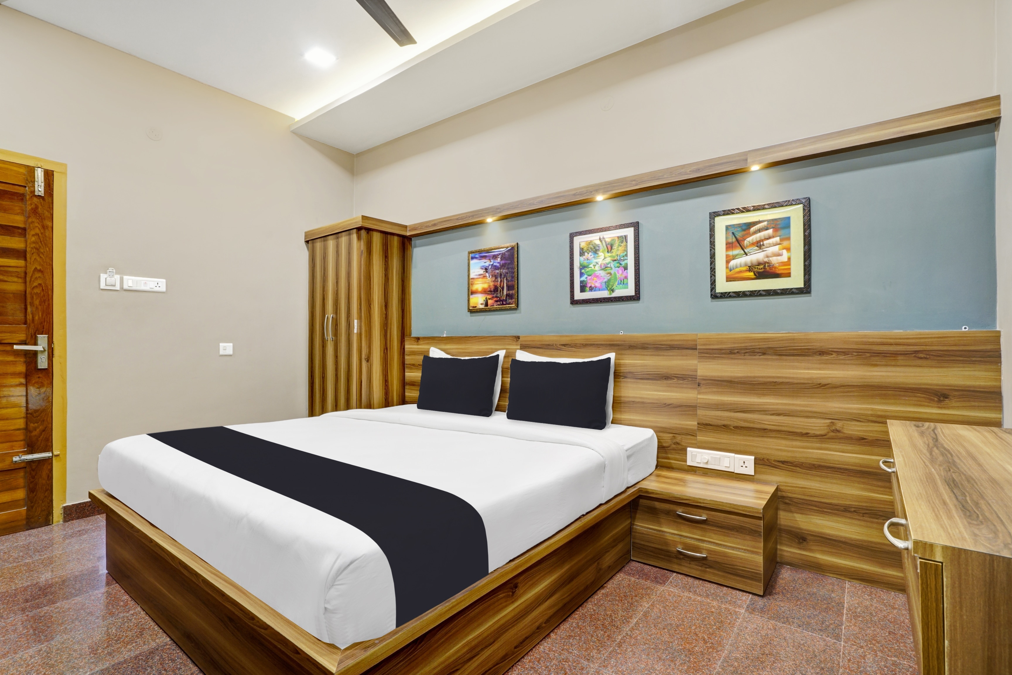 Hotel O Century Regency - Tap to explore photos