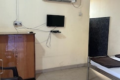 gayatri guest house, Bhuj