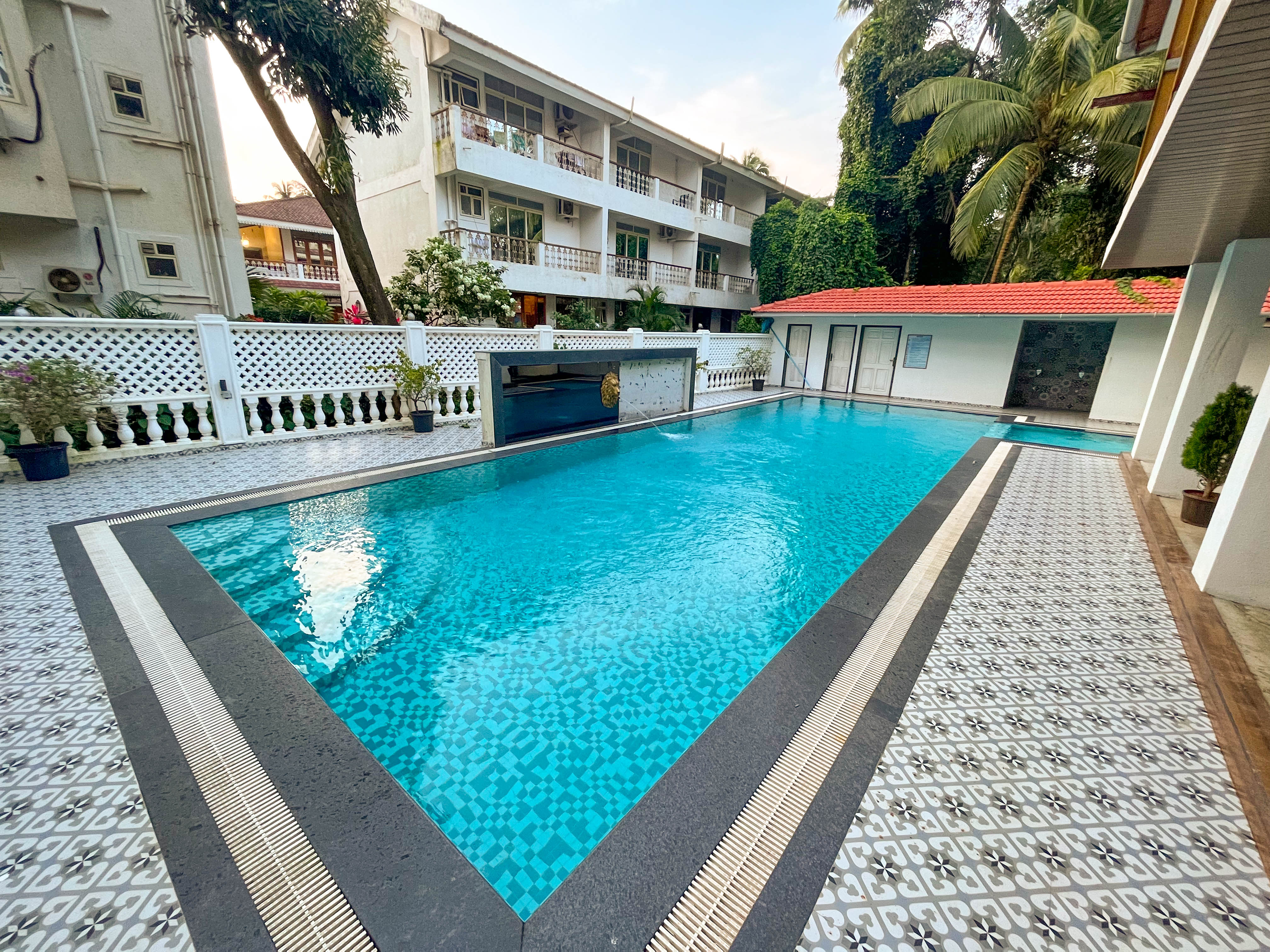 BOHObnb - 1BHK Duplex Penthouse with Terrace in Siolim - Tap to explore photos