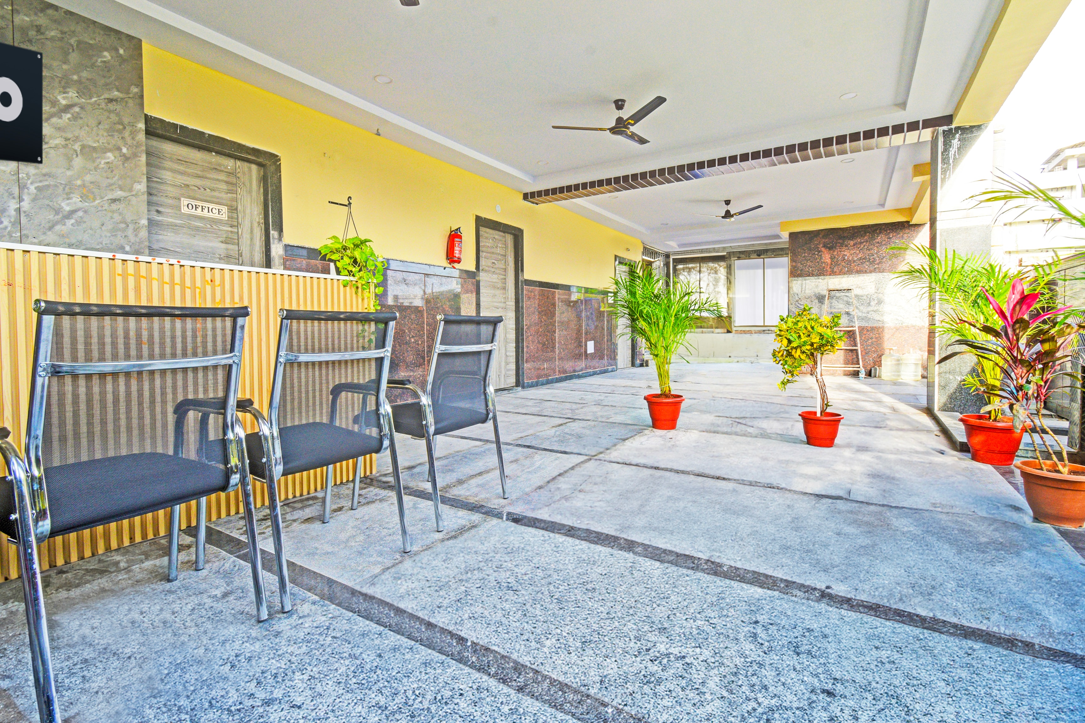Super Hotel O Vaishnavi Grand - Tap to explore photos