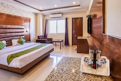 Treebo Grand Legacy Elite With Roof Top Cafe, Dehradun