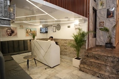 Shree Shiven | Near Dasaswamedh Ghat, Varanasi