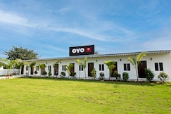 Hotel O EVA, Chevella