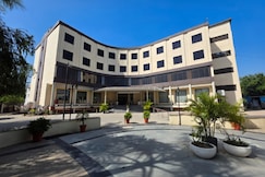 Chinmay Hotels and Resorts, Bara Banki