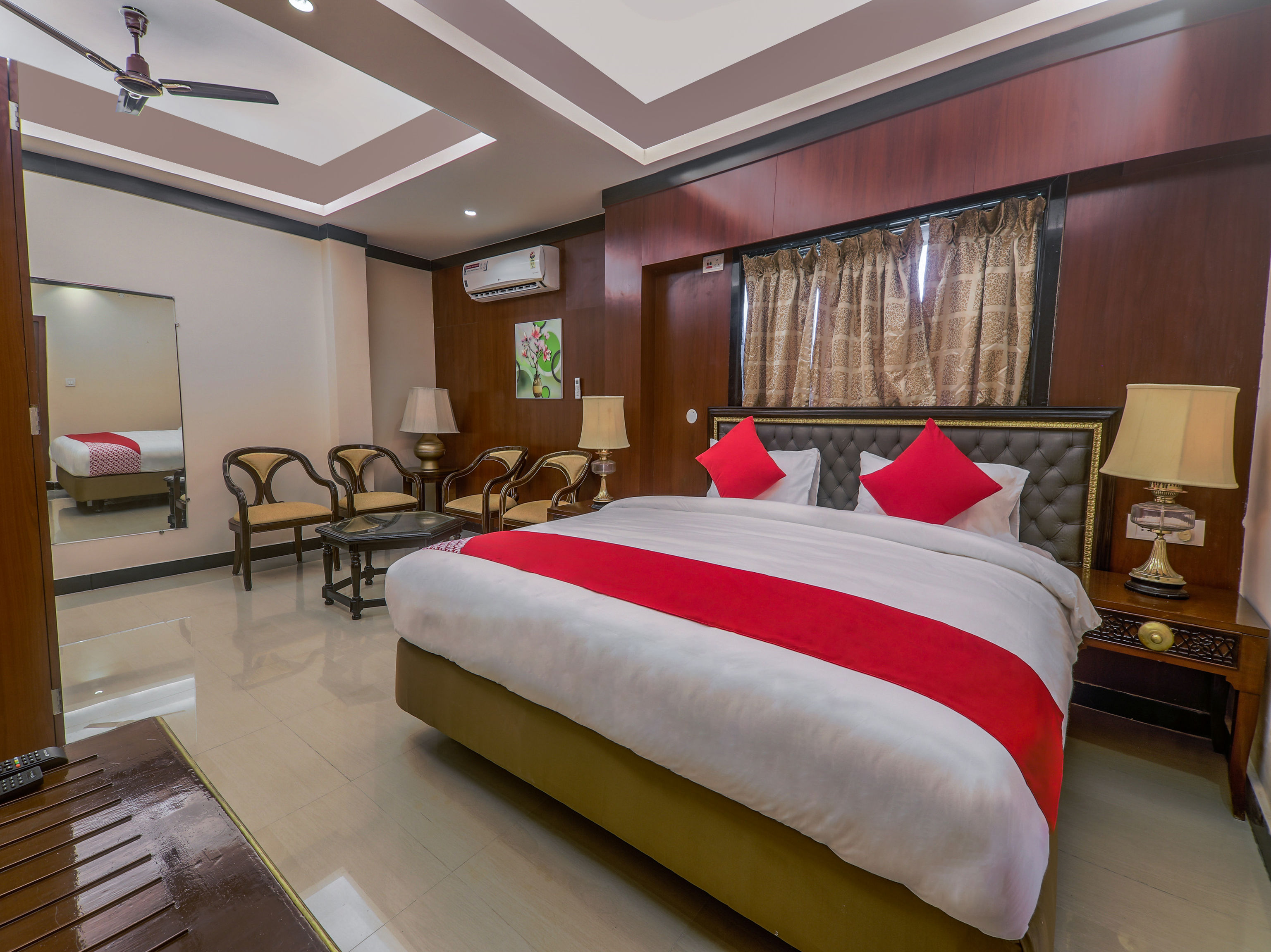 Hotel Bhargav Grand Guwahati INR 725 OFF   2  5  0  0   Deal