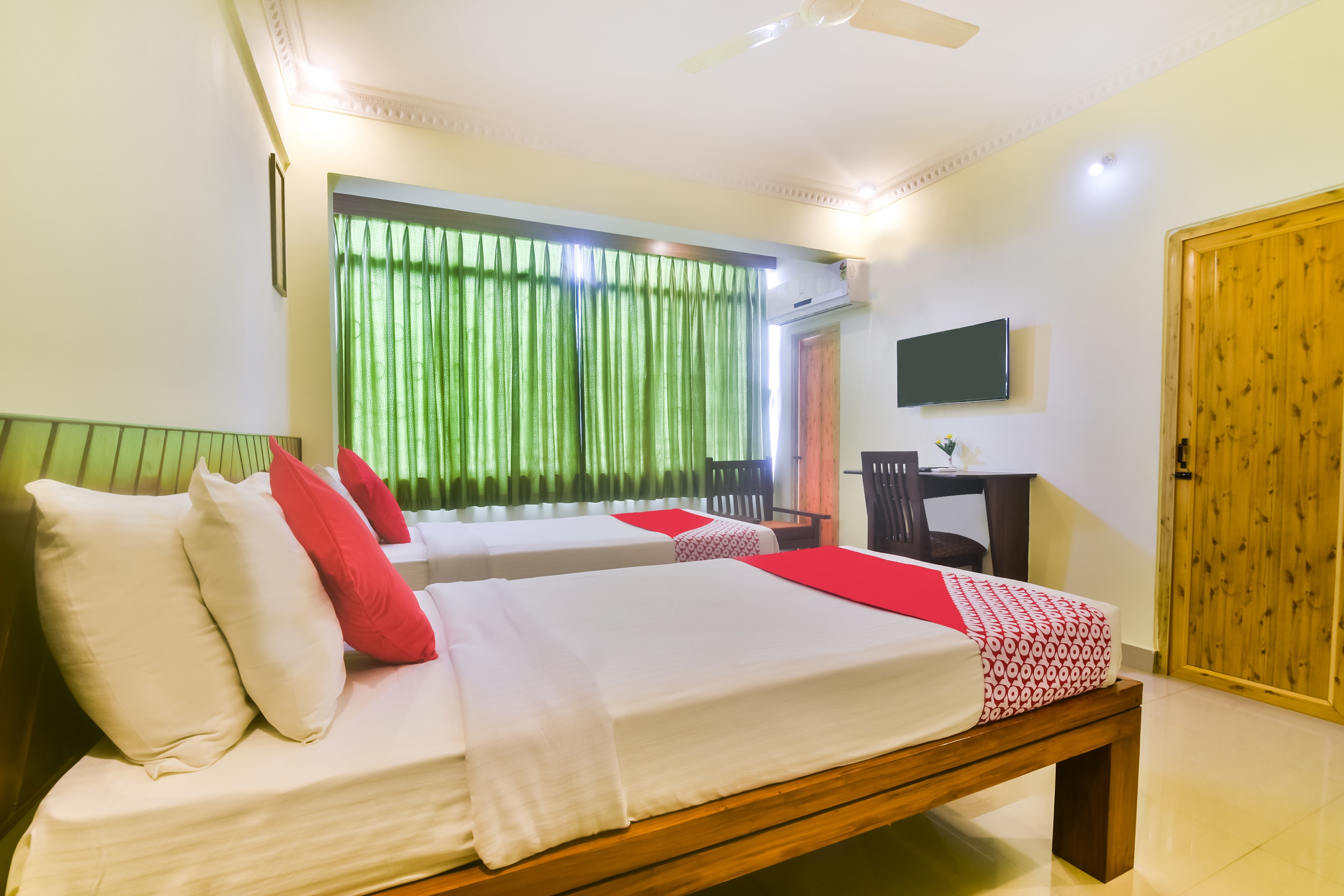 Hotel O Go Goa - Tap to explore photos