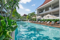 Kahavadi Chiang Rai, Curio Collection by Hilton, Mae Lao