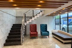 Hotel President, Surat