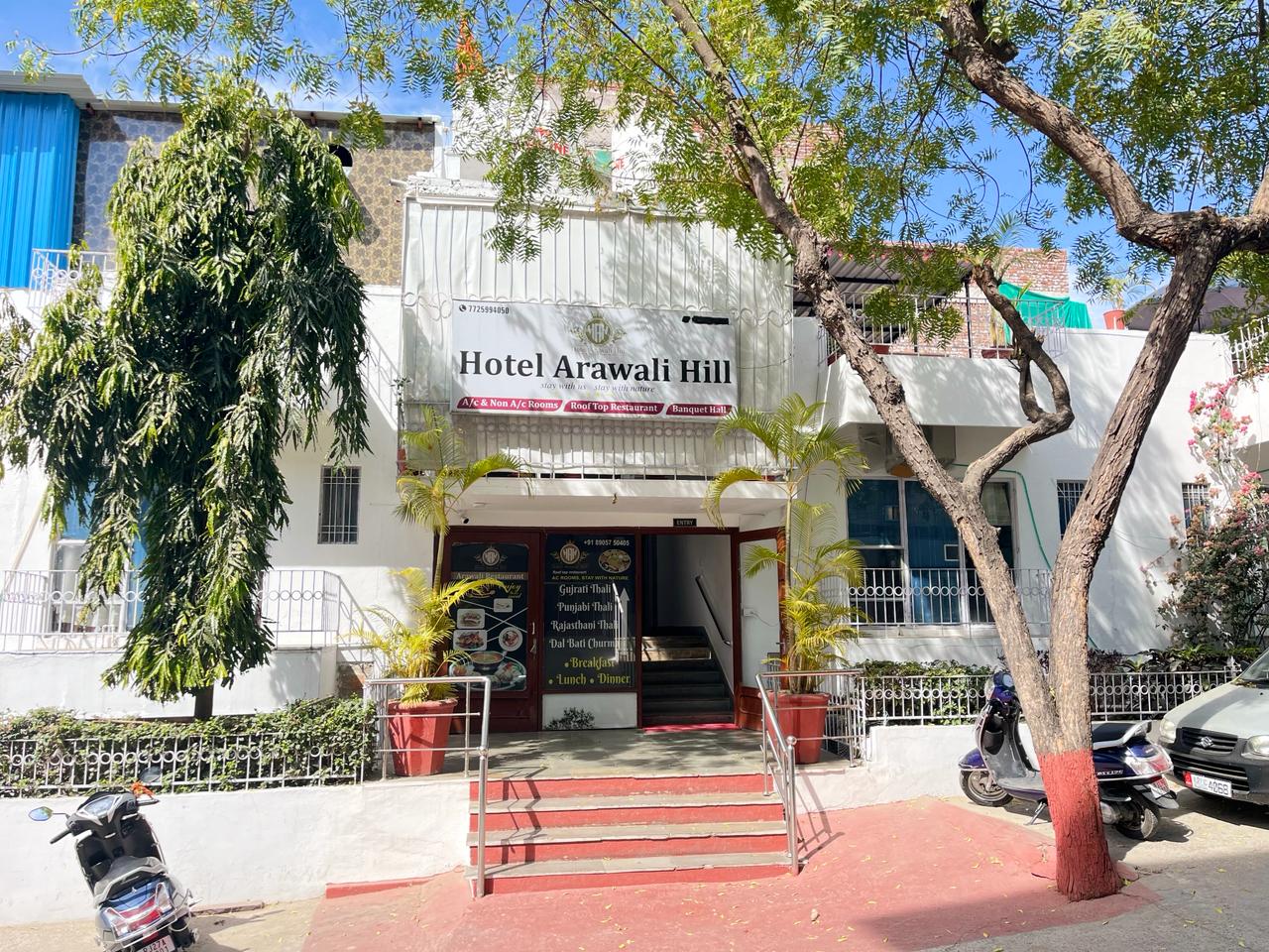Hotel Arawali Hill Udaipur - Tap to explore photos