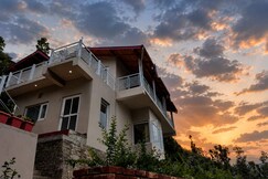 Kusumith Retreats - Cottage Devam 3BR, Mukteshwar