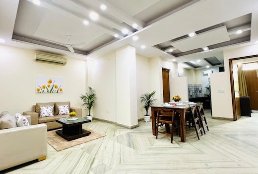 Bluo Rooms - Rohini