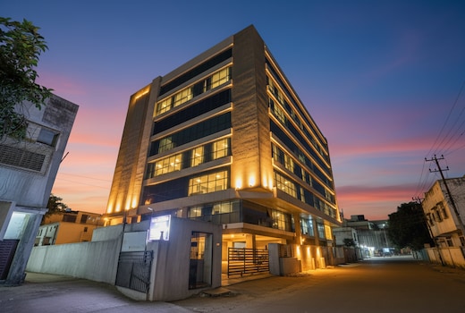 FabHotel Royal International - Nr. Mumbai International Airport