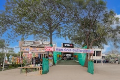 SPOT ON Amrita Hotel And Restaurant, Soraon