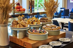 Hyatt Hotel Canberra - a Park Hyatt, Canberra