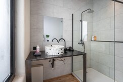 The Industrial Apartments - 2BBK | Non Smk | Wi-fi |, Antwerp