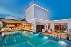 Hycinth Hotels, Nedumangad
