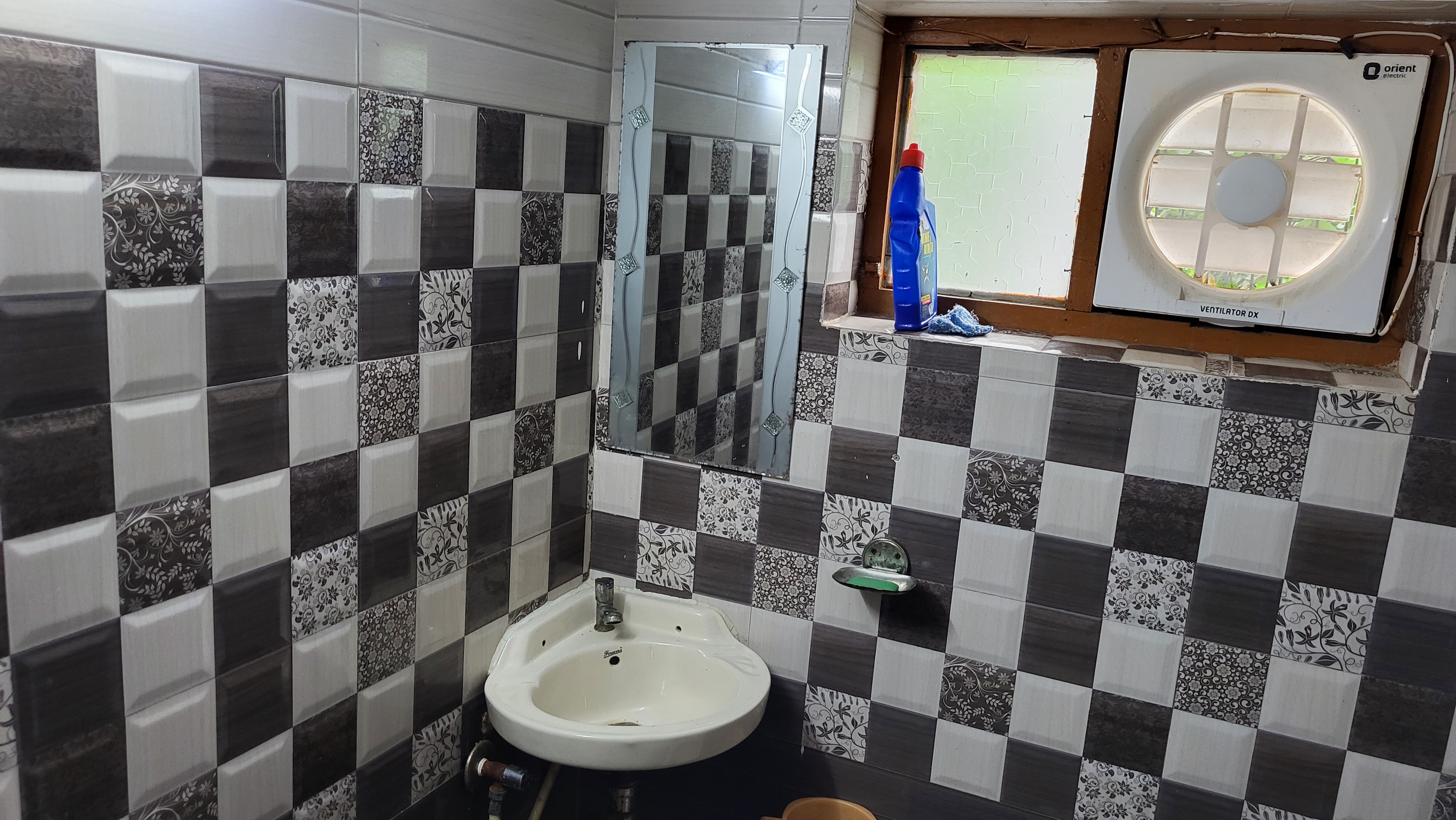 Kanak Homestay - Tap to explore photos