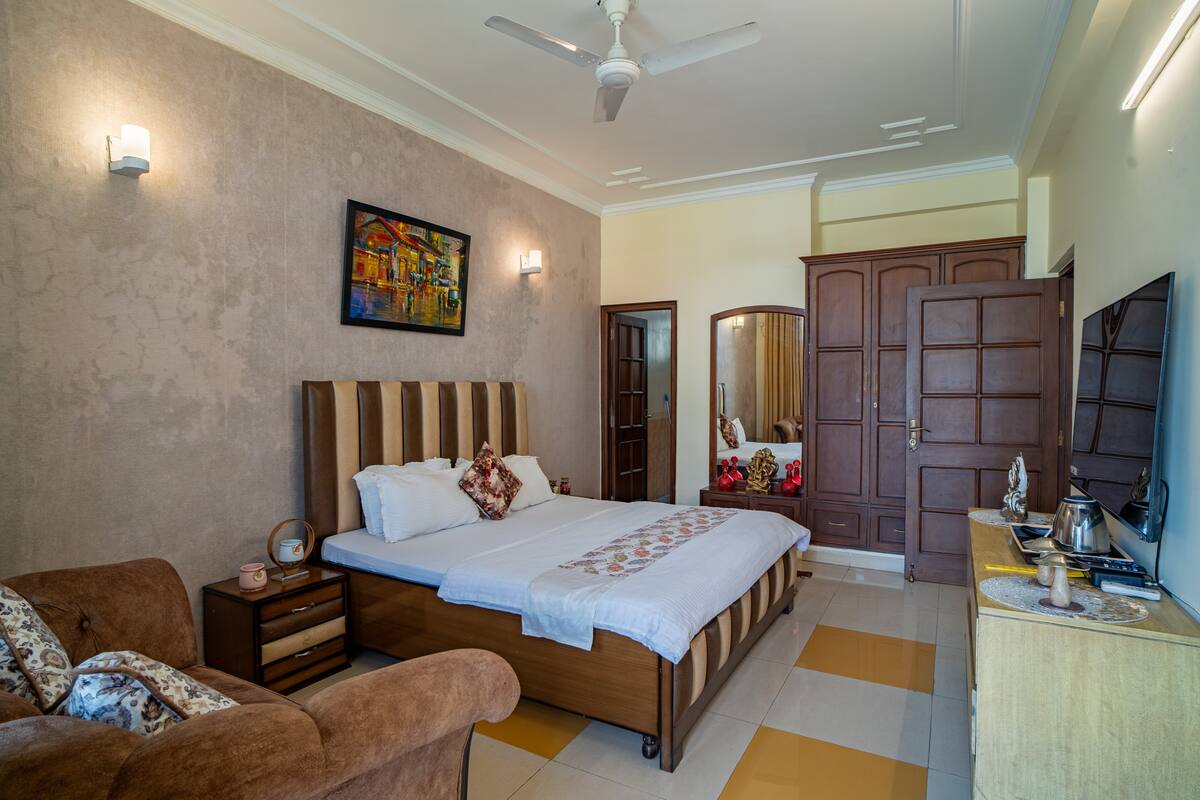 Eden by the Ganges 4BHK villa in Rishikesh - Tap to explore photos