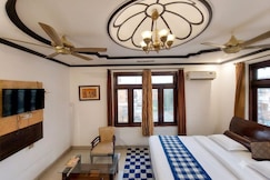 Hotel Friends, Haldwani