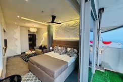 Luxury Studio Apartment with Stunning views, Noida