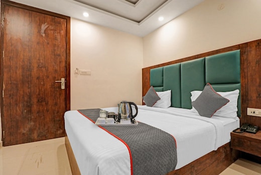 OYO 84125 Hotel Tark Inn