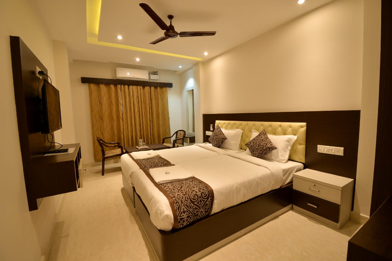 Hotel MountView Pristine - Tap to explore photos