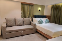 Hotel Vaishnavi Heights, Solapur