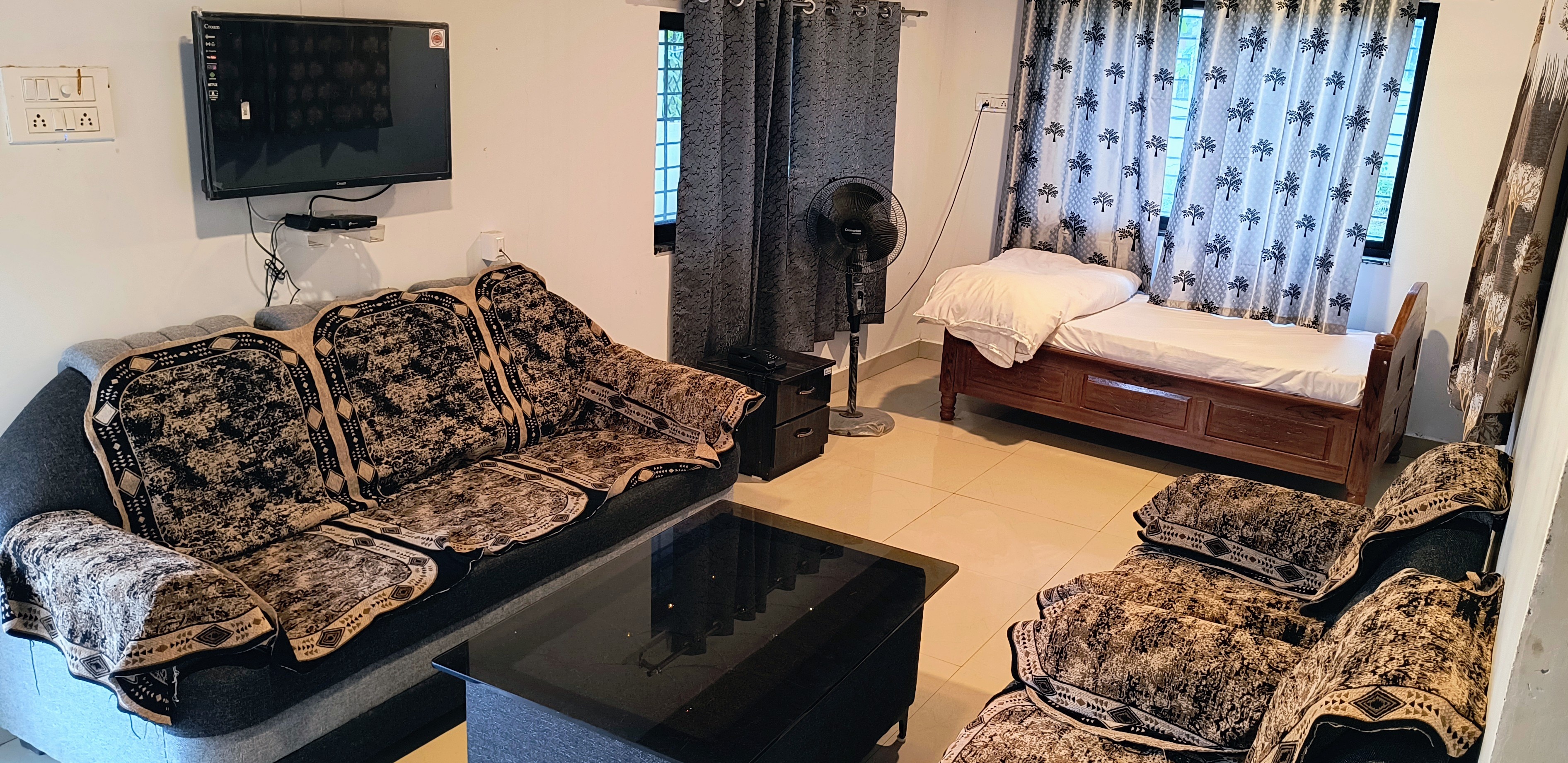 Family Room 1