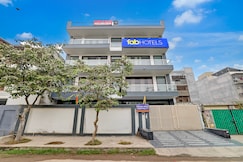 FabHotel Groom Room, Noida