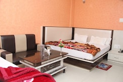 Hotel Mayank And Restaurant Kashish, Raigarh