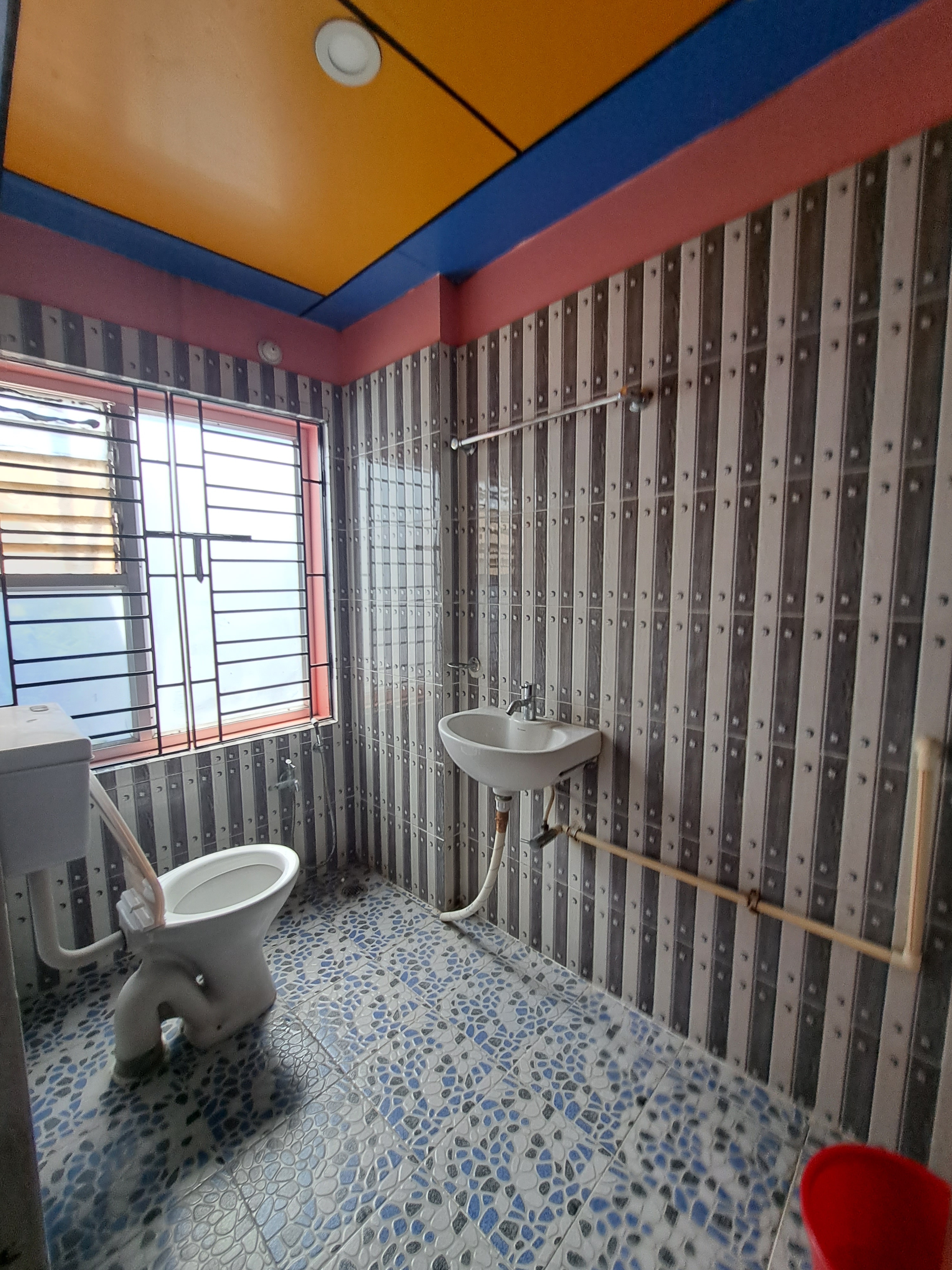 ROOP AMRIT GUEST HOUSE - Tap to explore photos